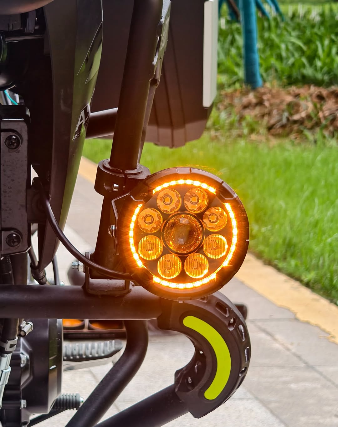 Compatibility with Popular Motorcycle Models and Practical Benefits of the D09 Series Spotlight