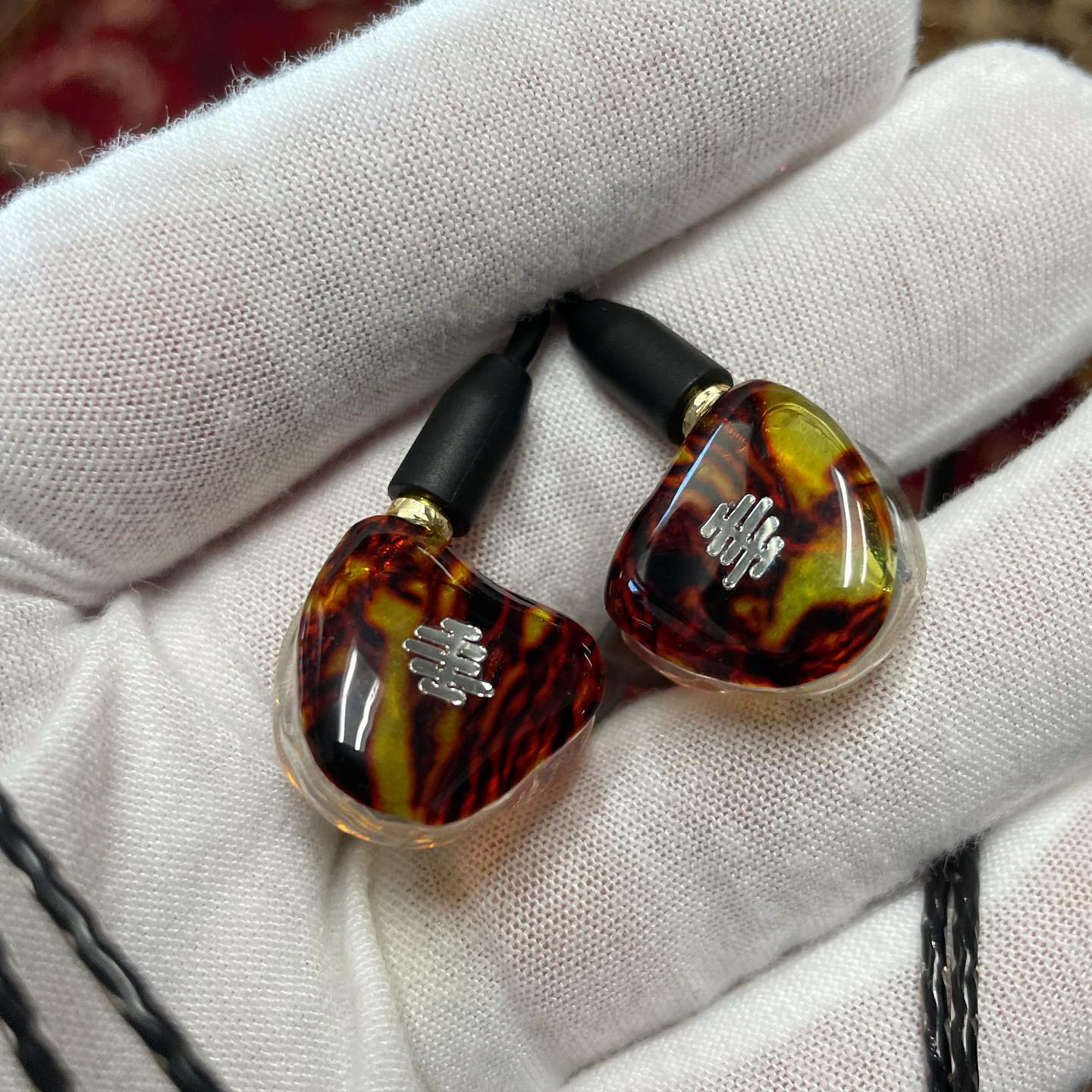 Design and Craftsmanship of WAVS Dual-Driver IEM